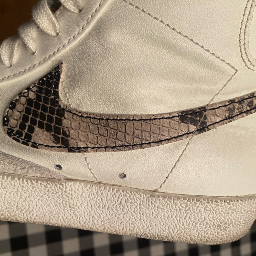 Nike Blazers '77 SE Mid Snakeskin W women’s size 8 - Picture 10 of 12